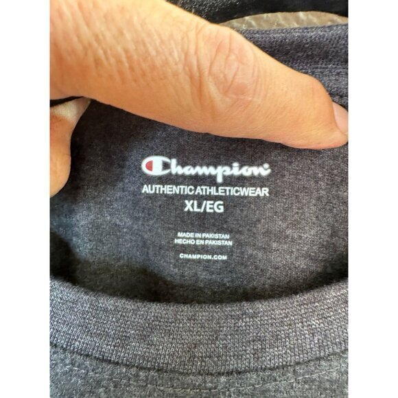 Champion Men's Gray T-Shirt Size‎ X-large short sleeve round neck  cotton - Picture 3 of 9